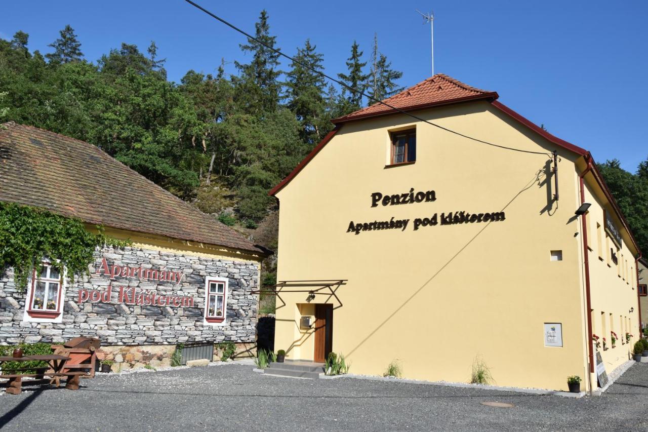 Apartmany Pod Klasterem Kladruby  Zewnętrze zdjęcie