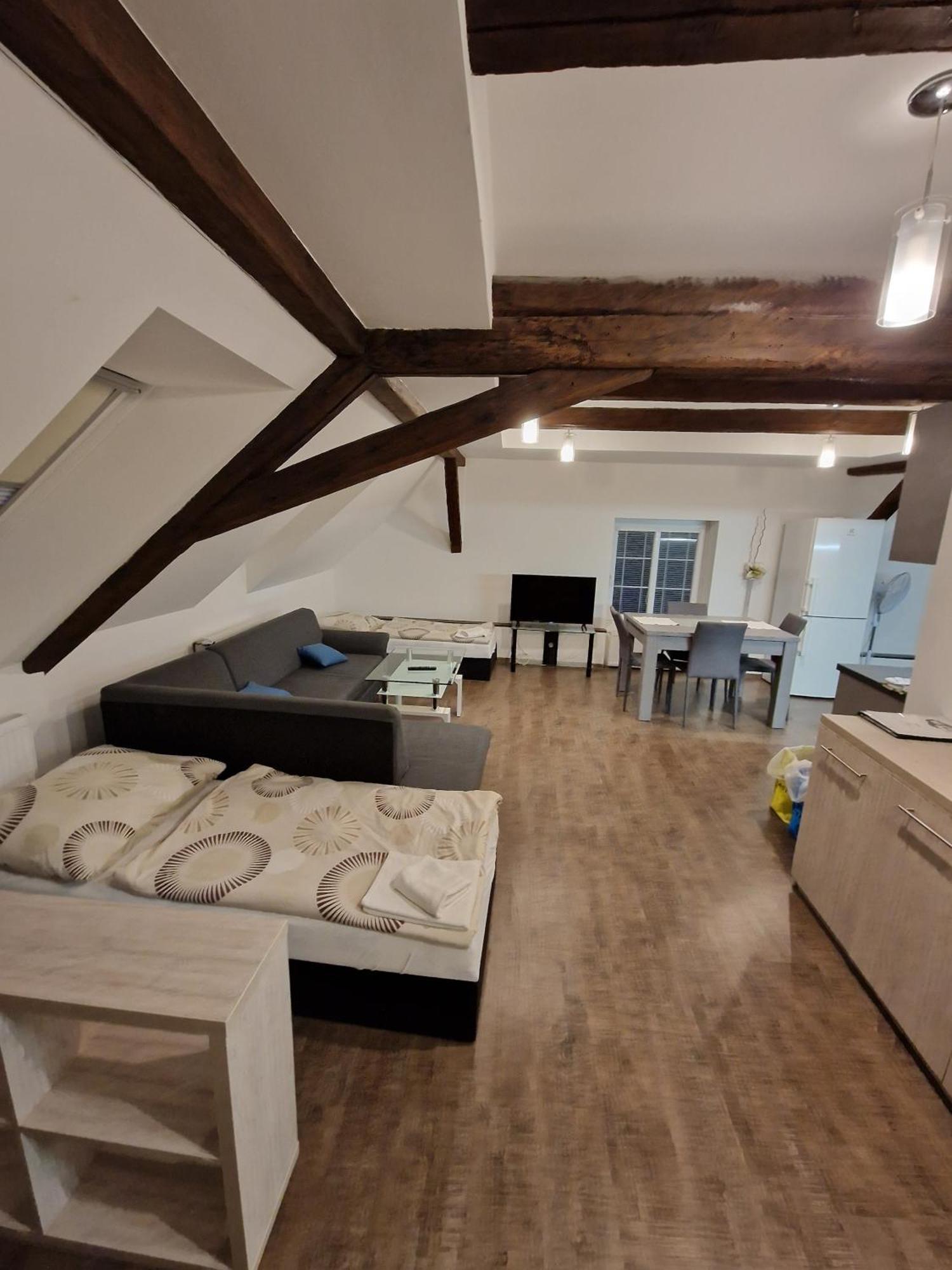 Apartmany Pod Klasterem Kladruby  Zewnętrze zdjęcie